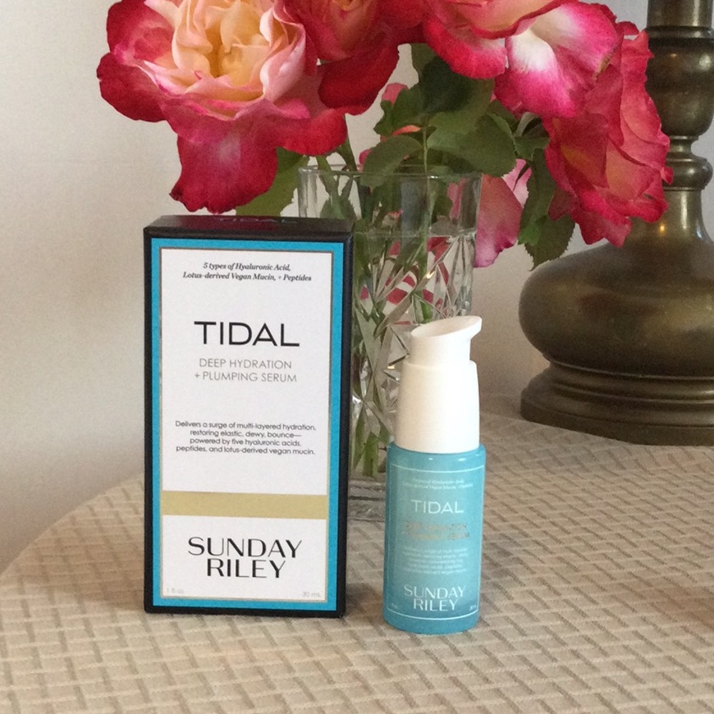 Sunday Riley Tidal Deep Hydration + Plumping Serum — Blue